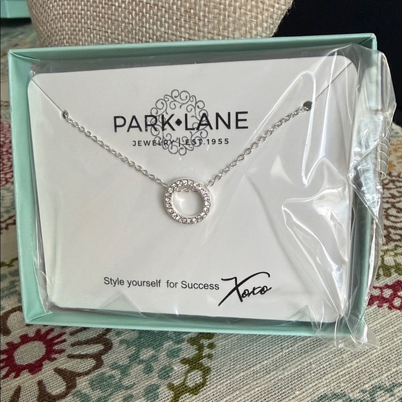 Park Lane Jewelry - Park Lane Silver Roo Necklace NIB